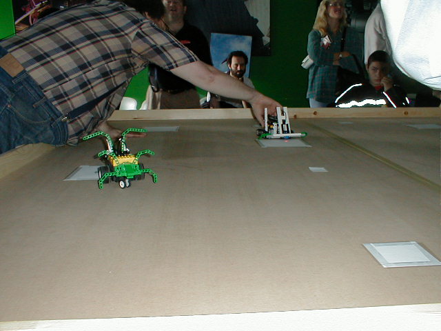 14p2150086.jpg