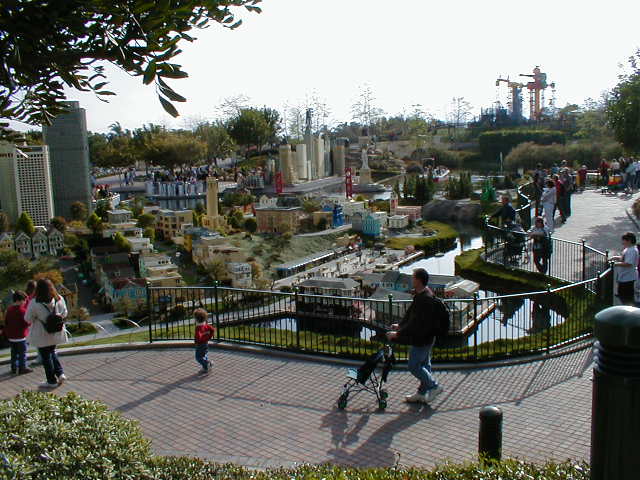 32p2150104.jpg