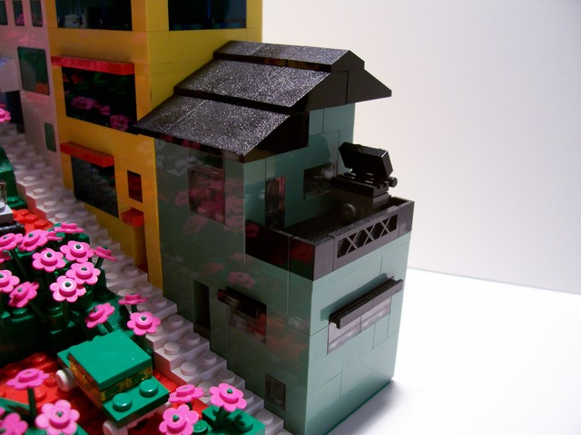 11rightsidesandgreenhouse.jpg