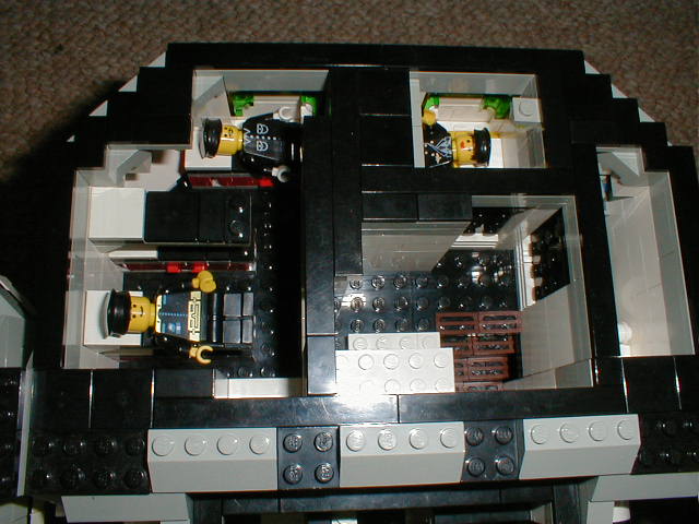 26crew-quarters.jpg
