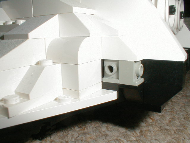 07shuttle-rear-thrusters.jpg
