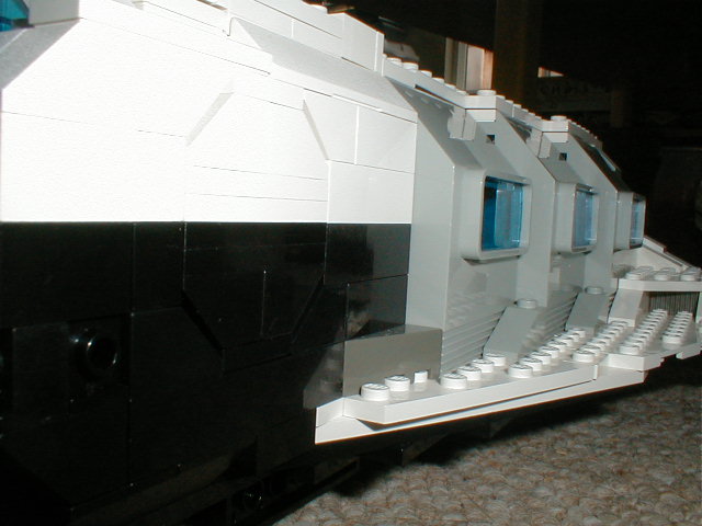 08shuttle-side-door-closed.jpg