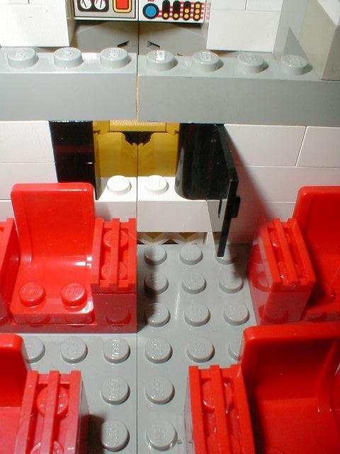 18shuttle-inside-engine-room-hatch.jpg