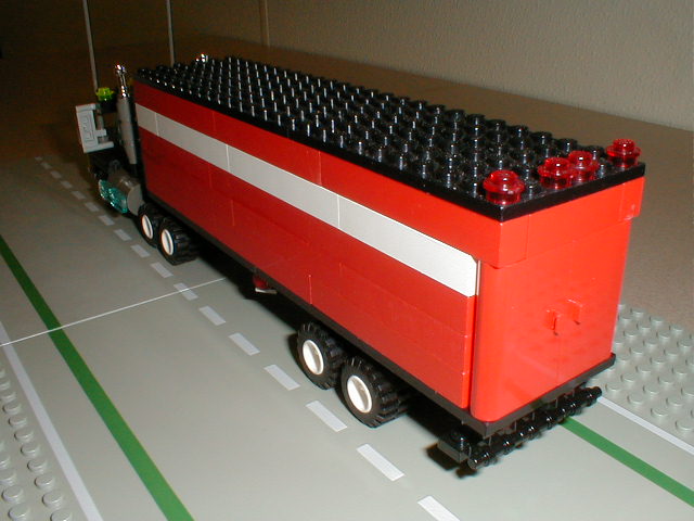 06trailer-rear.jpg