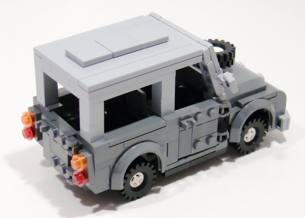 2_land_rover_top_right_rear.jpg