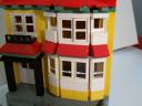 10_bay_window_house_close_up.jpg
