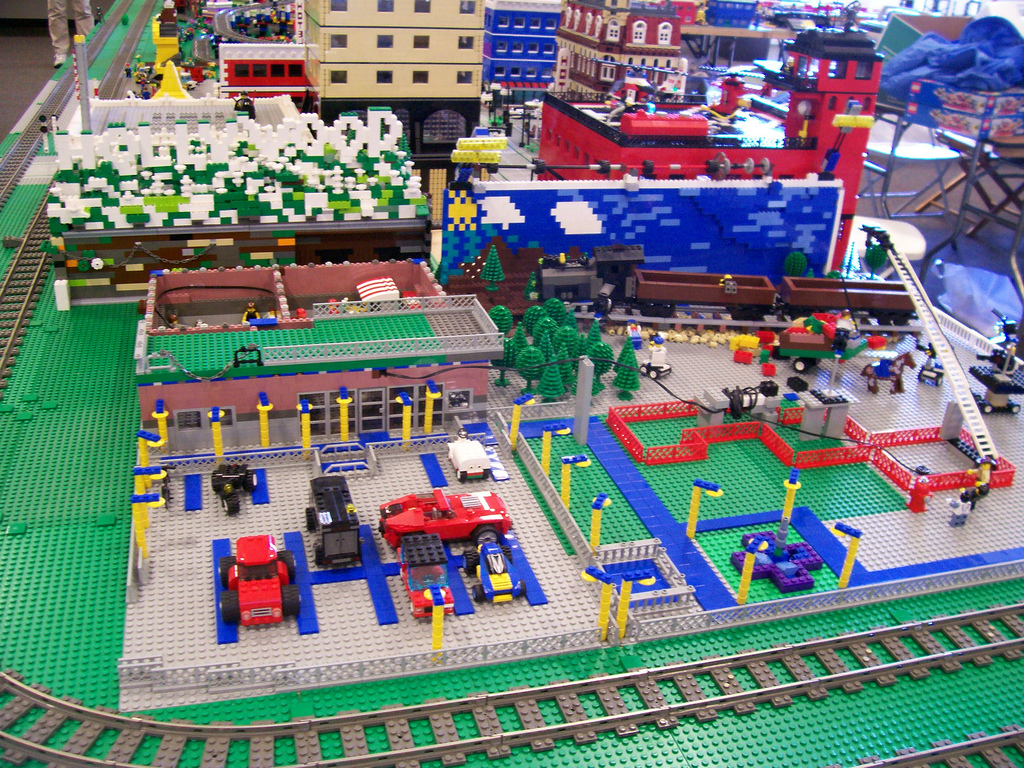 11_cjs_hollywood_diorama_i.jpg