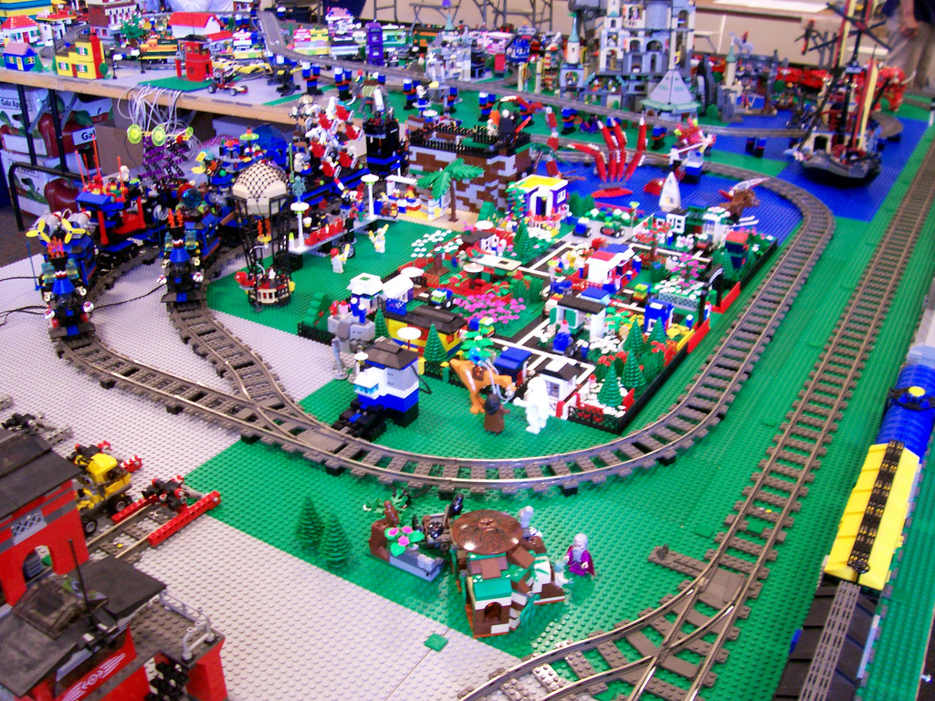 23_goofy_trains_parked.jpg