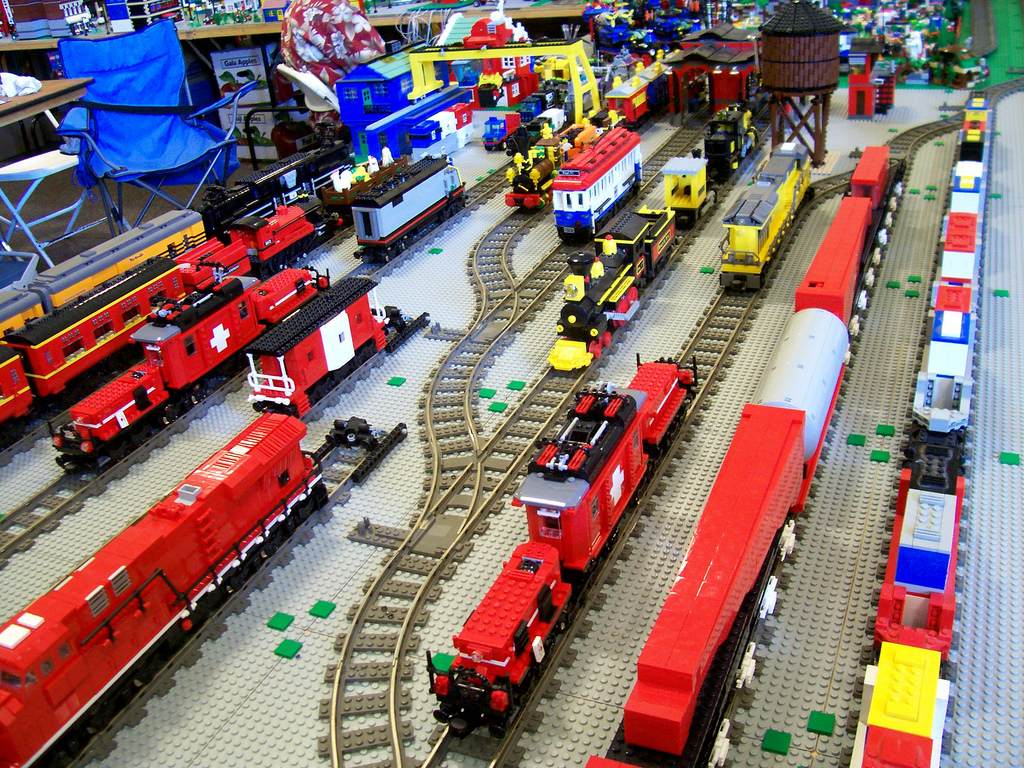 54_rolling_stock_on_display_during_show.jpg