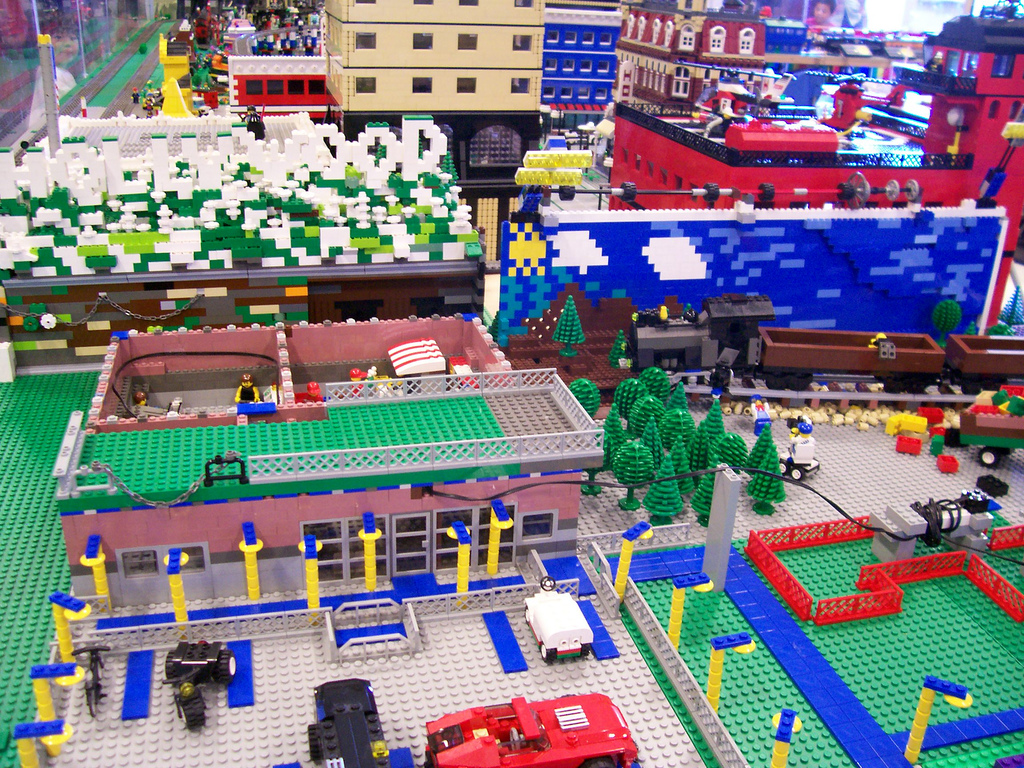68_cjs_hollywood_diorama.jpg