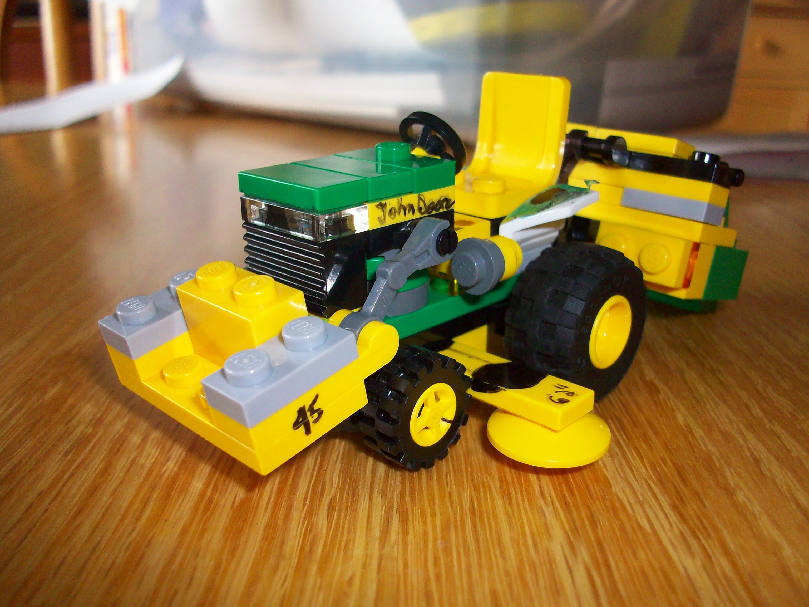 x749_john_deere_improved_001.jpg