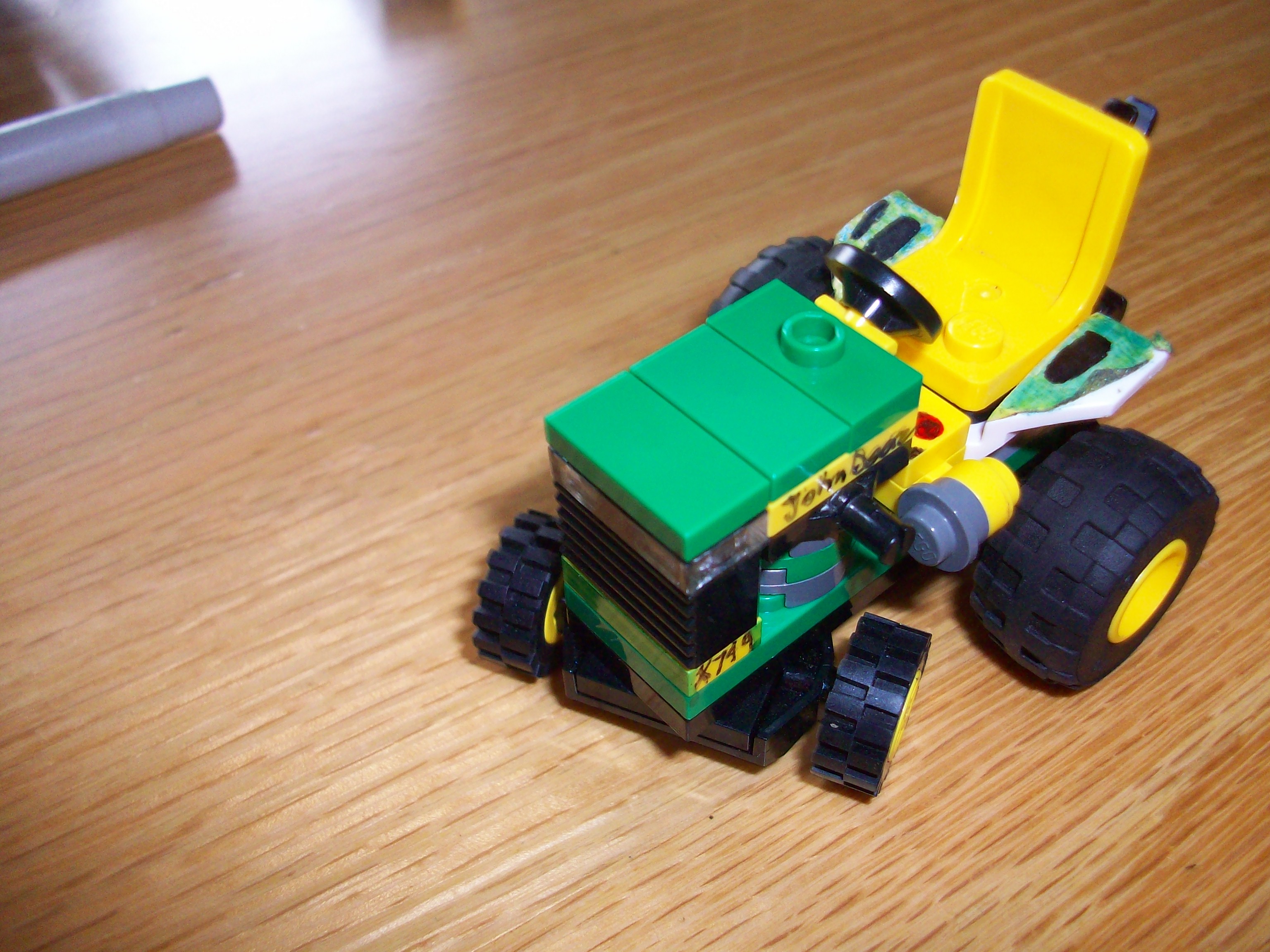 x749_john_deere_improved_021.jpg