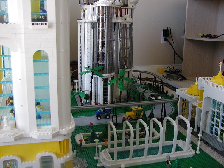 bricktopia_e.jpg