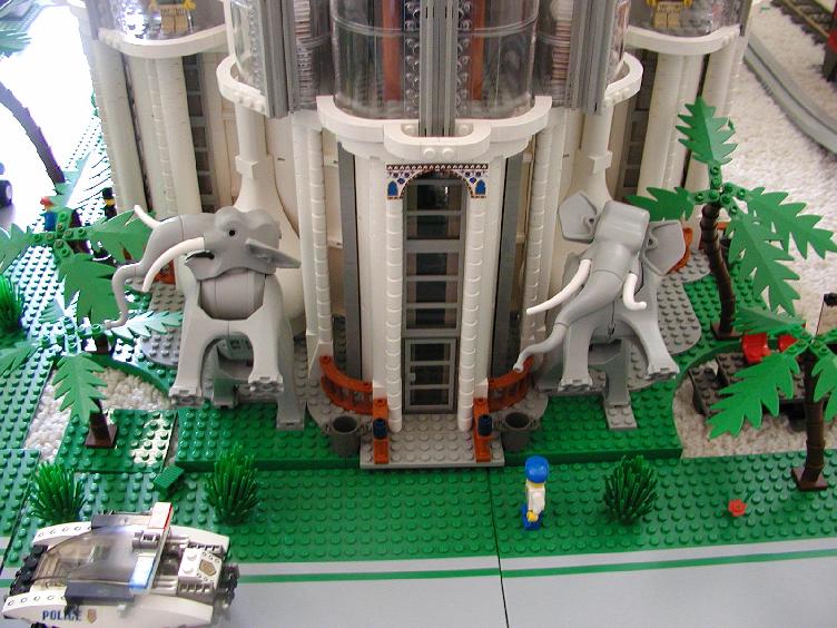 bricktopia_k.jpg
