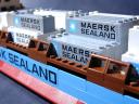 maersk10152_b.jpg