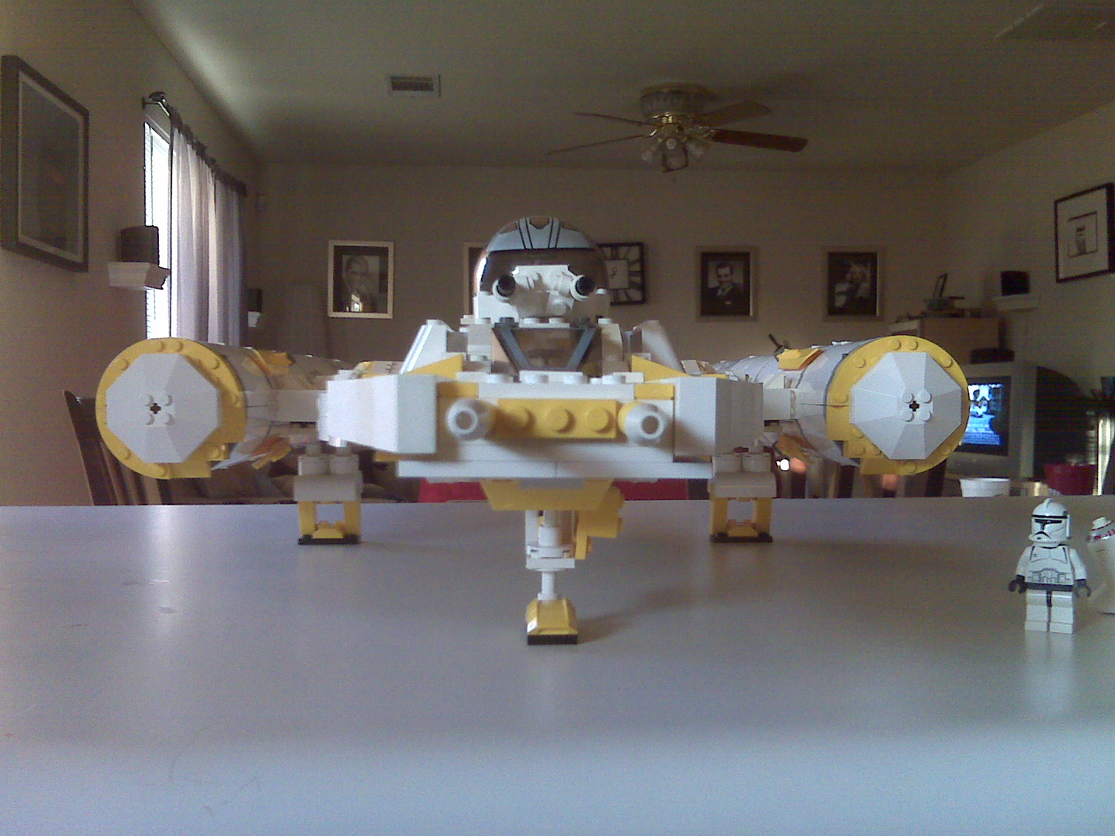 republic_y-wing-fd0000.jpg