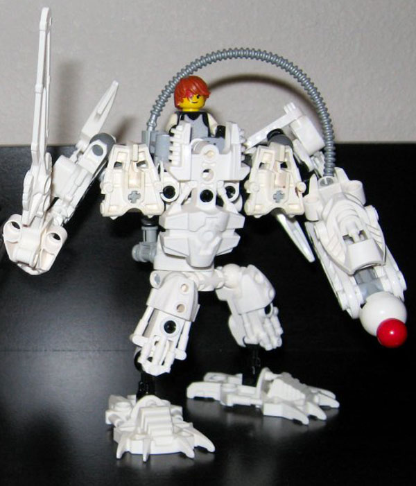 white-mech-02.jpg