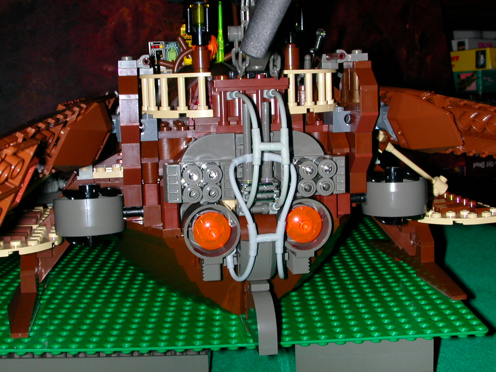 the_cloud_serpent_engine_closeup.jpg