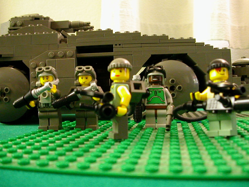 aliens-apc_12.jpg