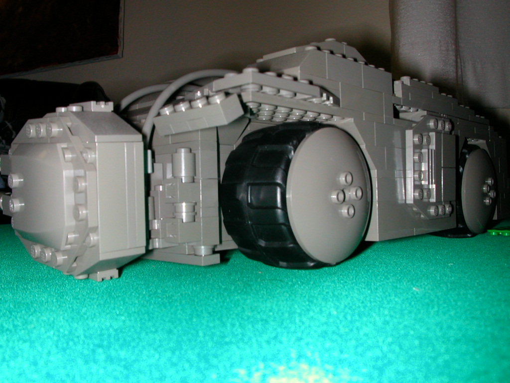 aliens-apc_7.jpg
