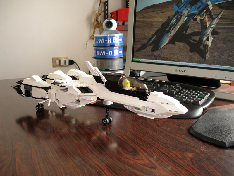 yf19excalibur01.jpg