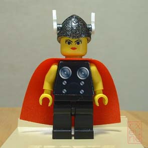 mighty_thor_earth_x.jpg