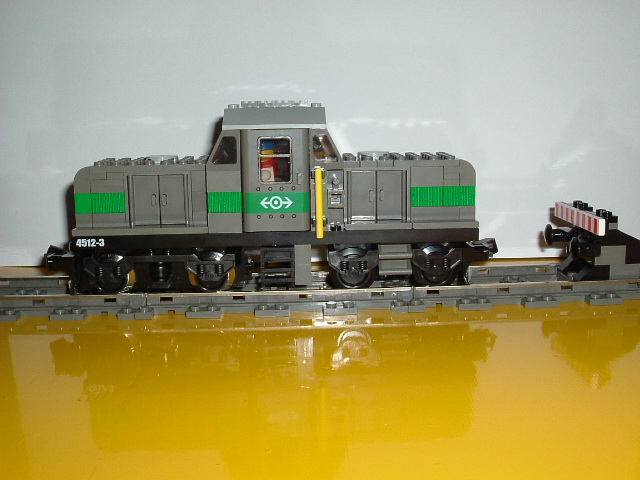 2005_0512image0002.jpg