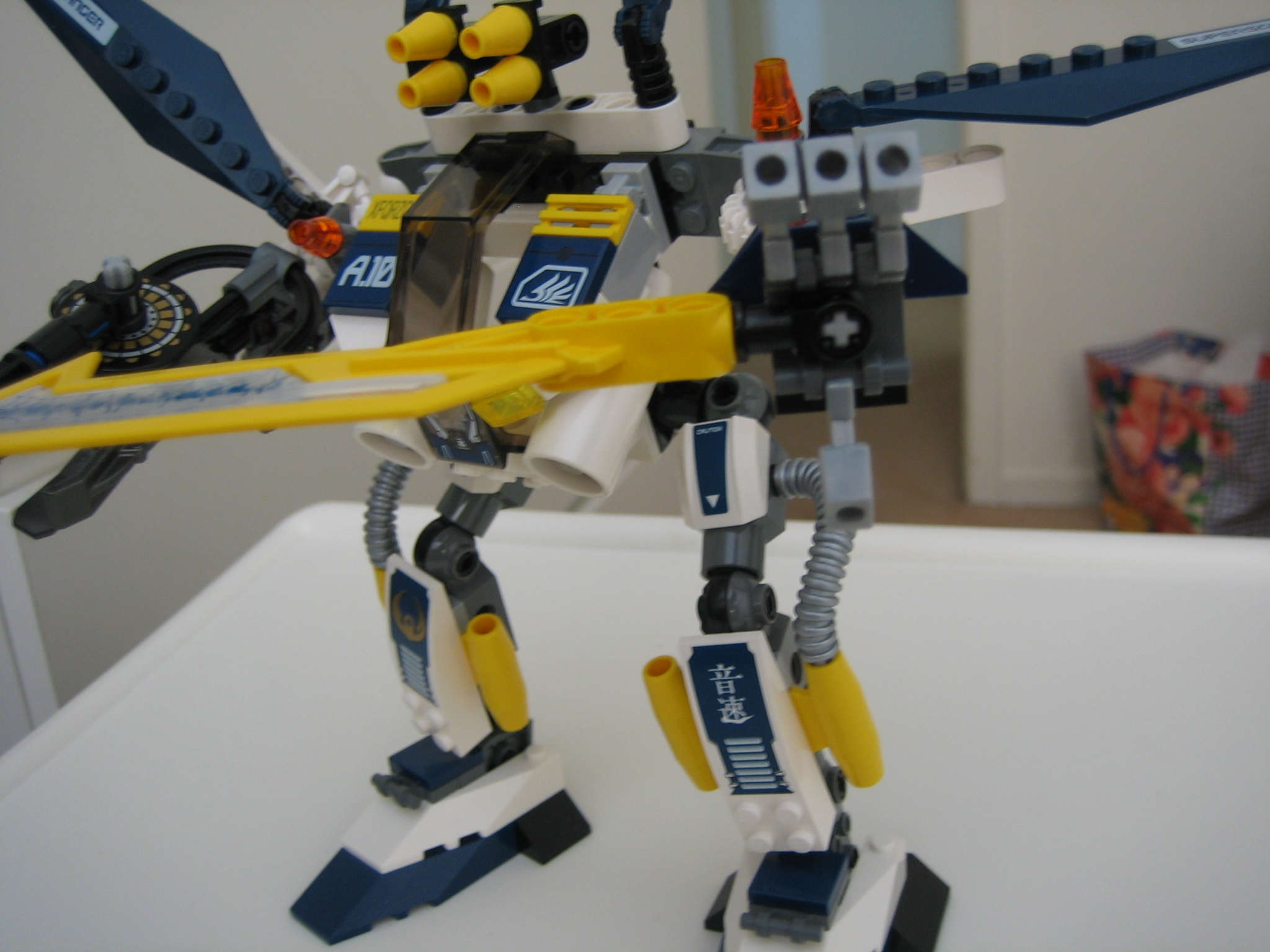 8103_05.jpg