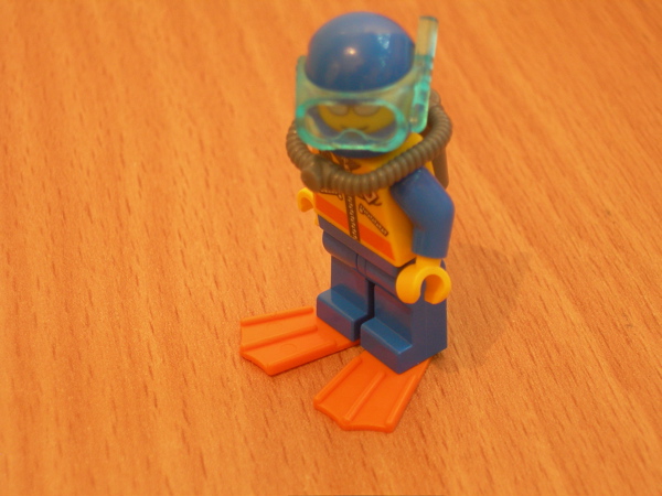 7721frogman.jpg