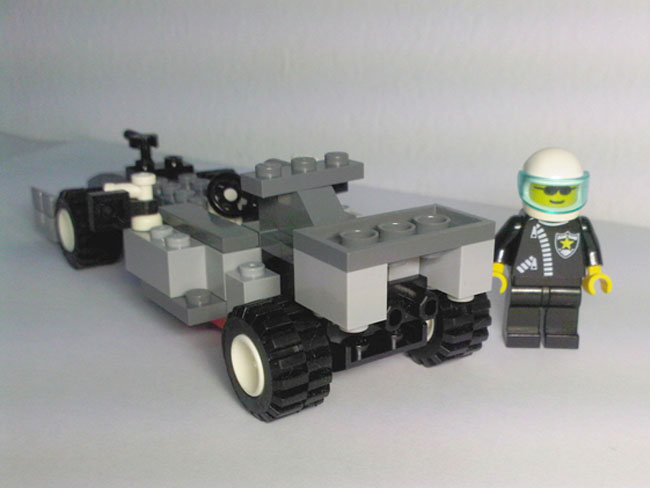 moc_f1_2_rearleft_view.jpg