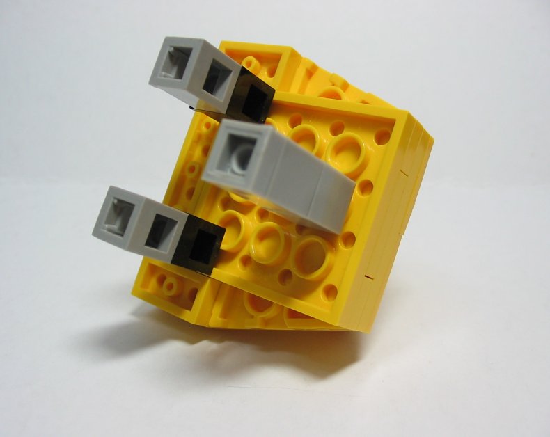3_pin_plug_004.jpg