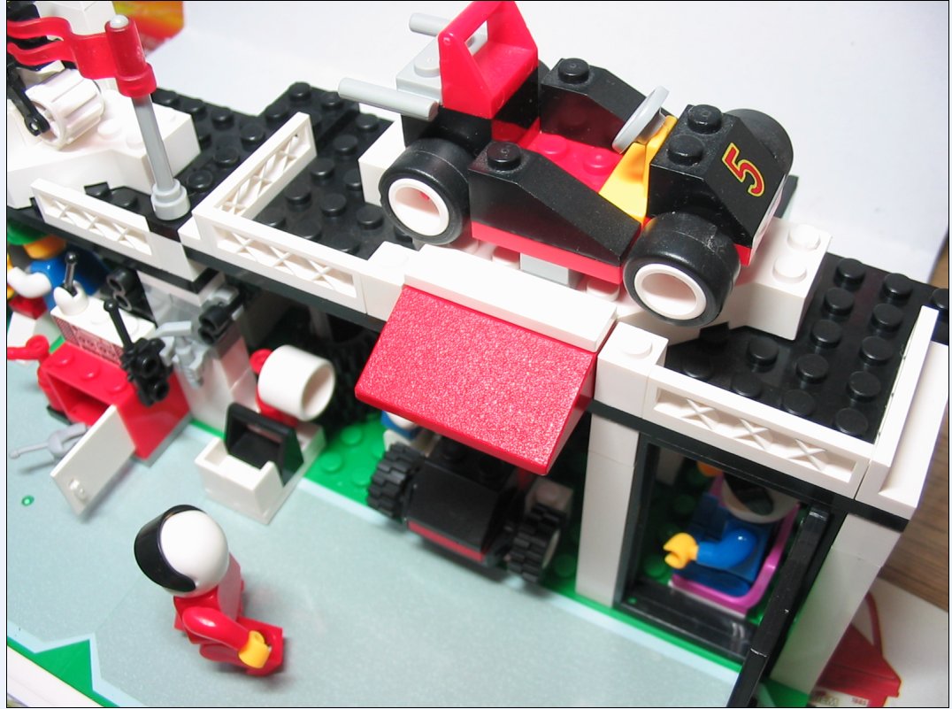 mini_racers_garage16.jpg