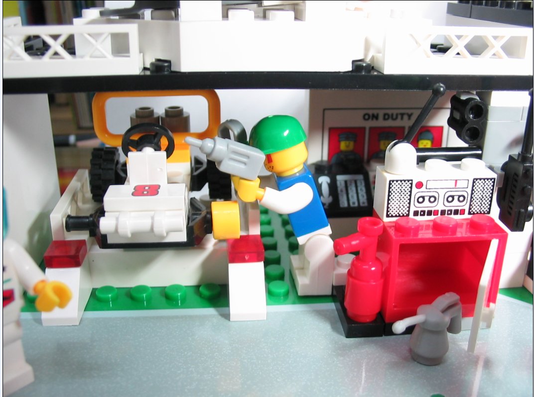 mini_racers_garage2.jpg