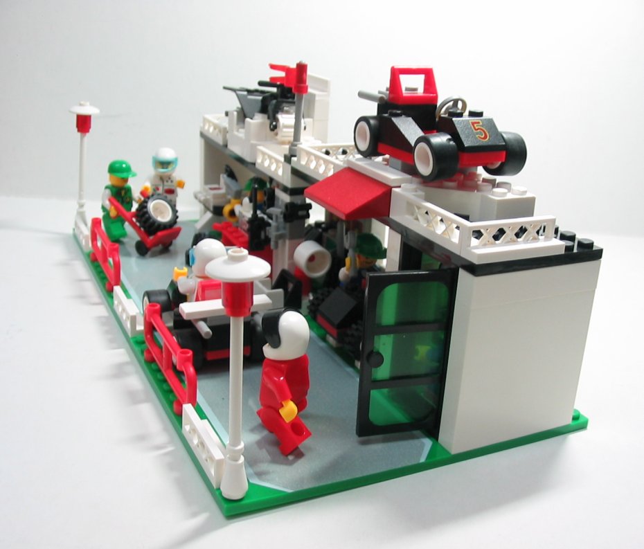 mini_racers_garage20.jpg