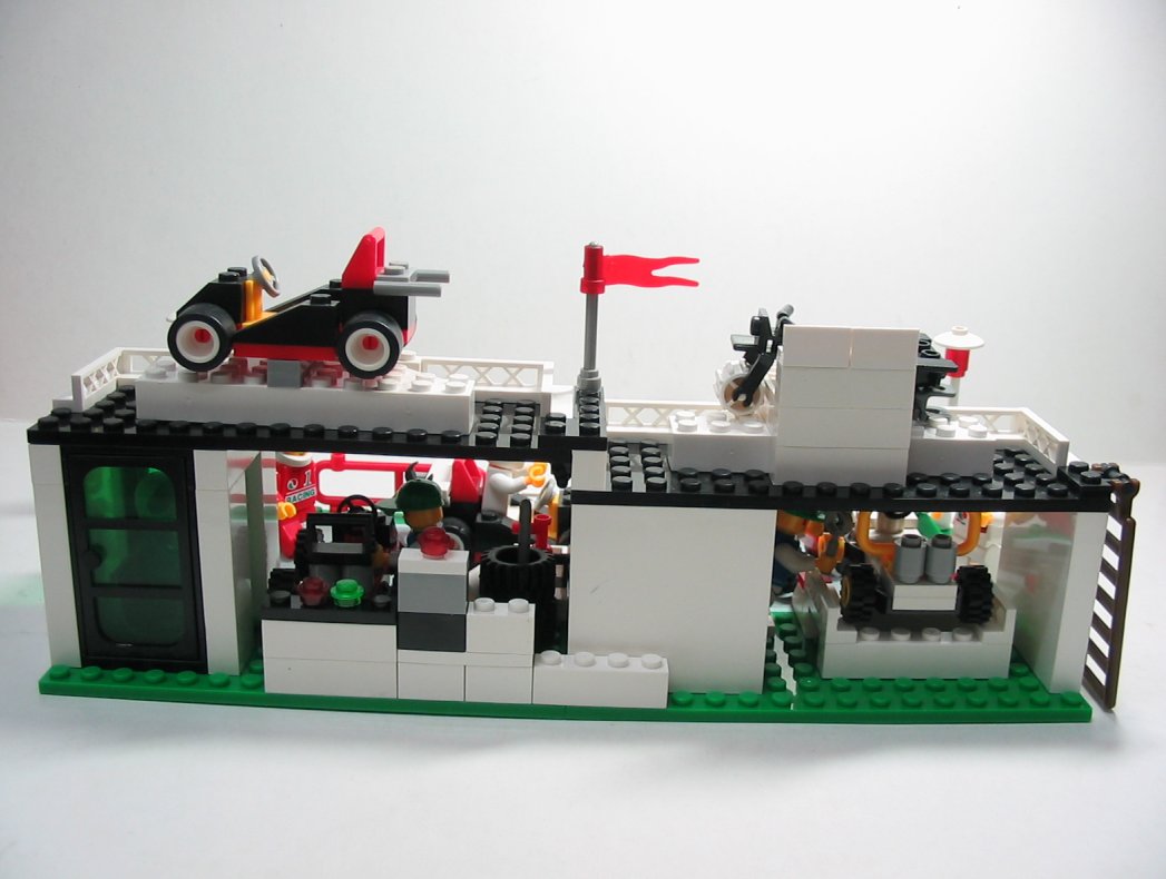 mini_racers_garage22.jpg