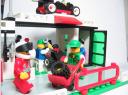 mini_racers_garage11.jpg