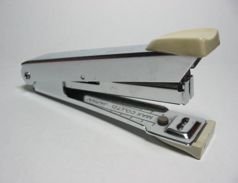 stapler001.jpg