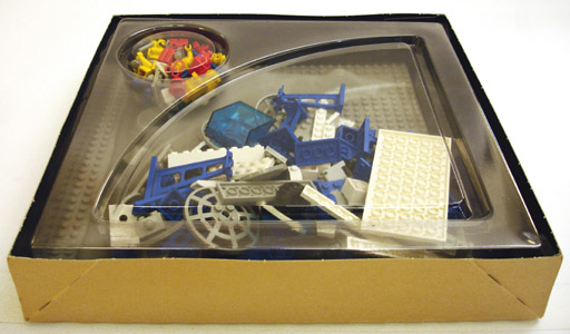 6930_boxtrayclosed_293.jpg