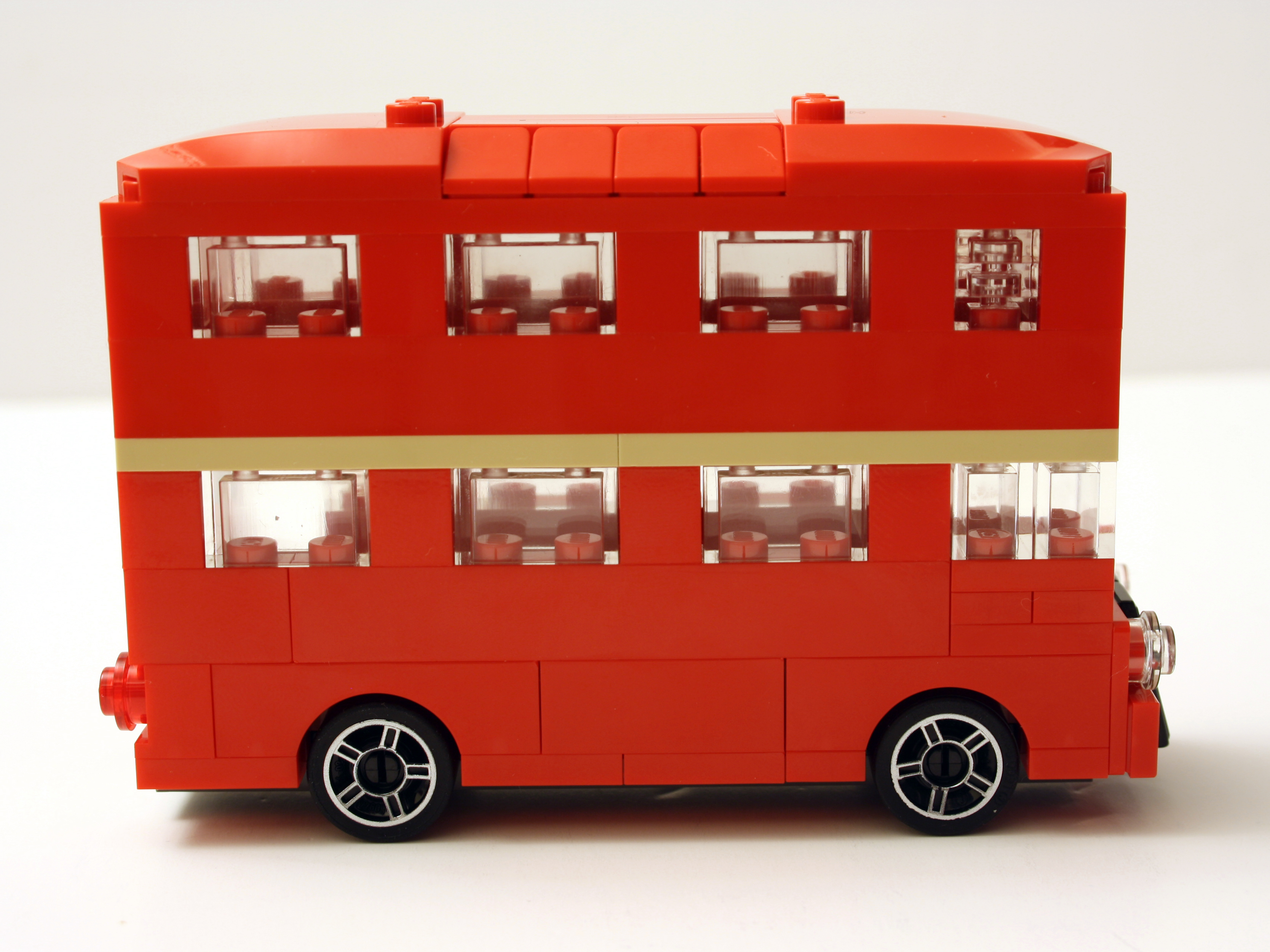 bus_viewoffside.jpg