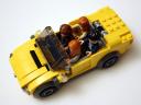 yellowcar_high2_640.jpg