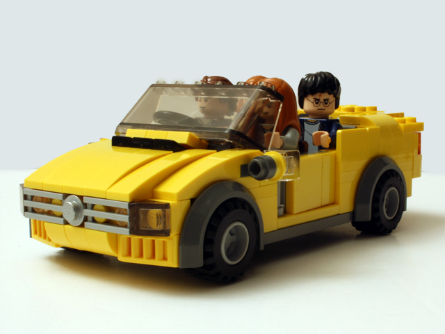 yellowcar_frontoblique_640.jpg