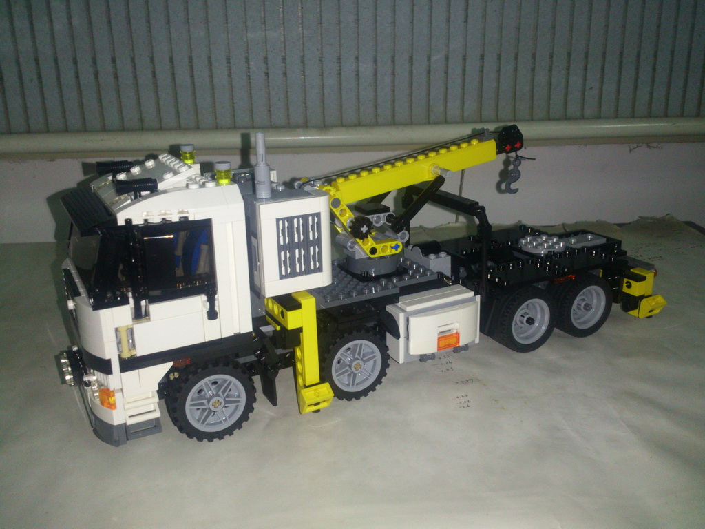 cranetruck_001.jpg