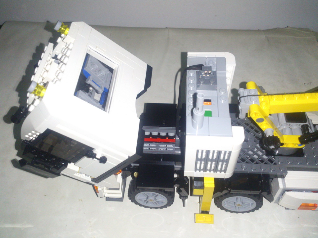 cranetruck_003.jpg