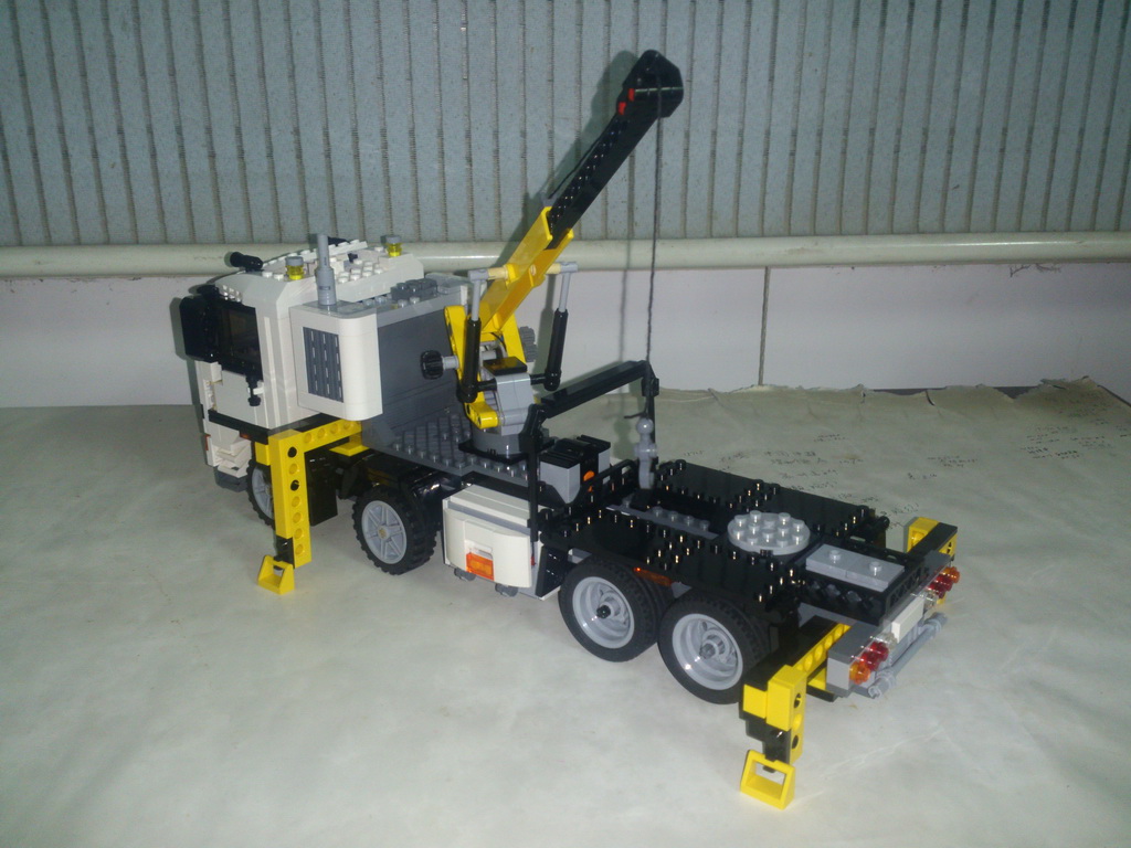 cranetruck_008.jpg