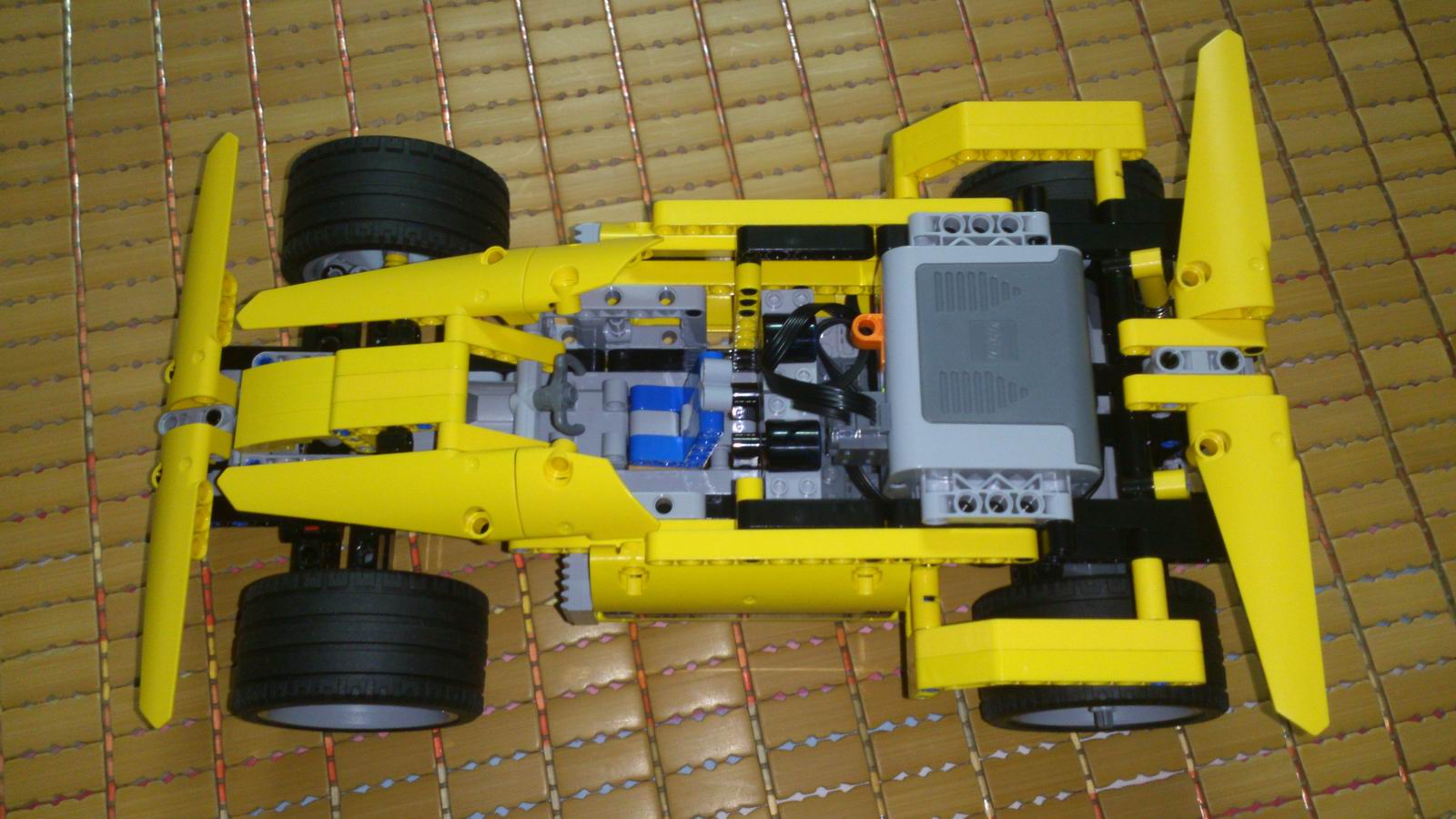 yysmoc_yellow_0002.jpg