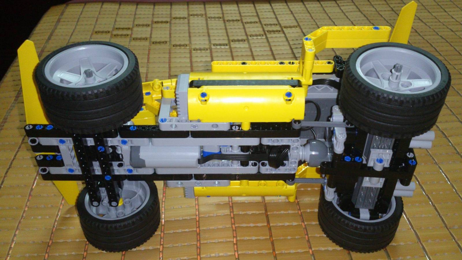 yysmoc_yellow_0003.jpg