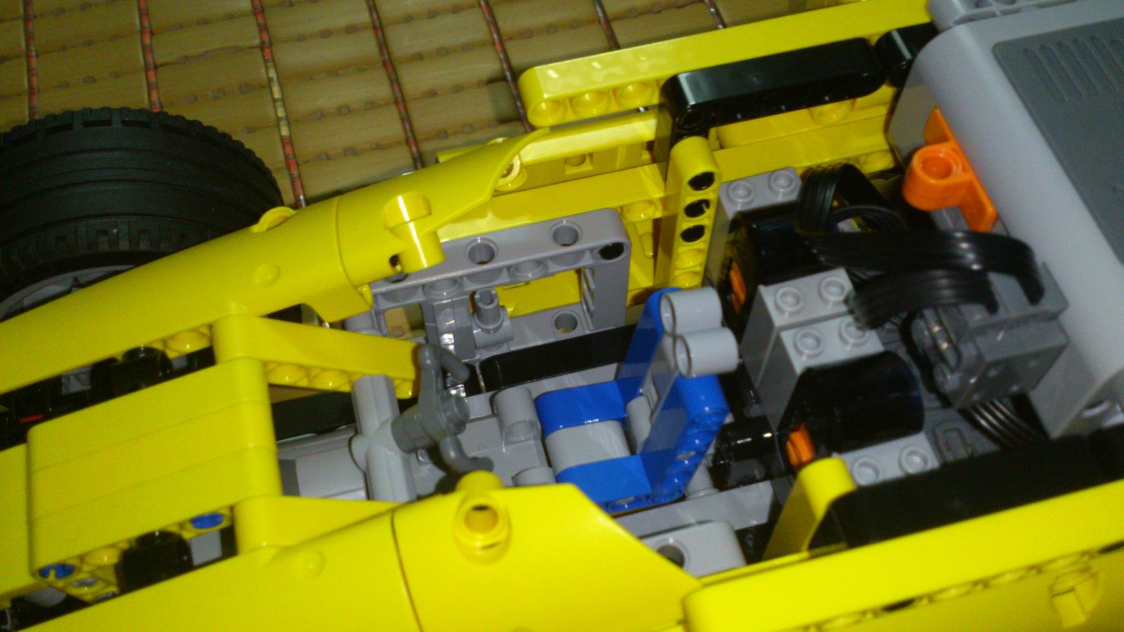 yysmoc_yellow_0005.jpg