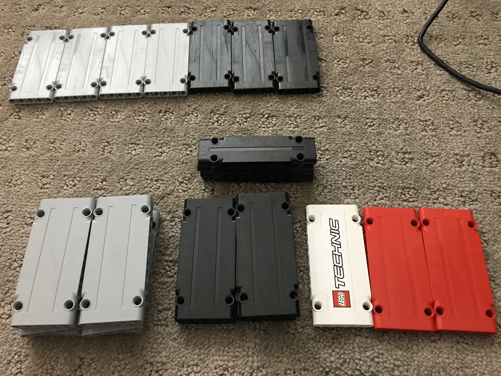 01aef4d93fa985e1f4d54d50aaa5ac0cff9420c419.jpg