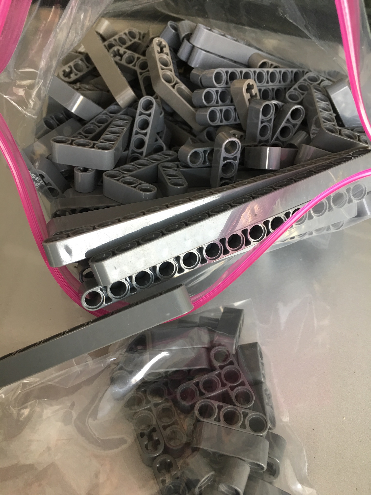 gray_liftarms_2.jpg