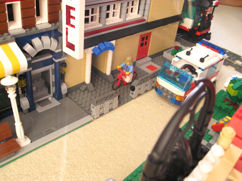 95-10173-10190-town_018.jpg